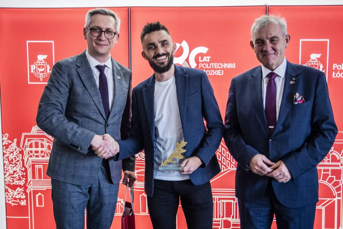 Adam Kszczot odbrał statuetkę dla wybitnego absolwenta