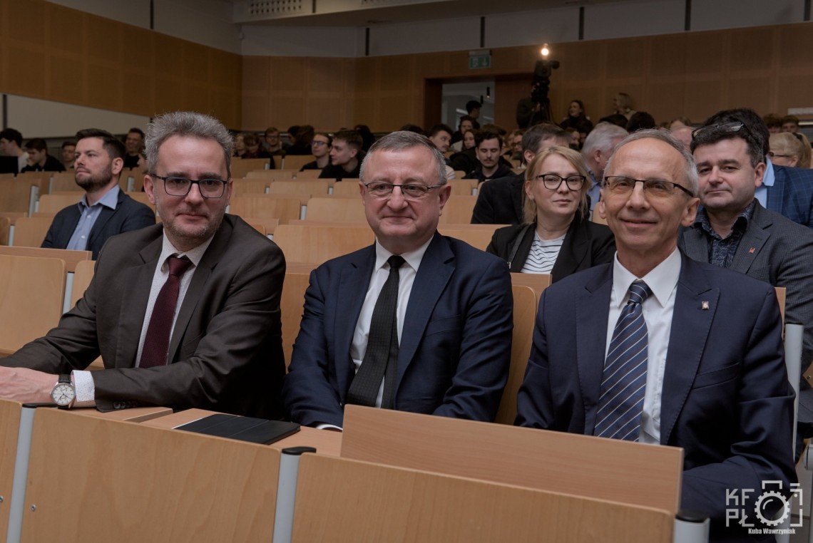 W otwarciu konferencji uczestniczyły władze uczelni i wydziału EEIA