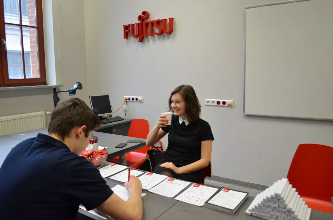 Pracownicy firmy chętnie odpowiadali na pytania studentów