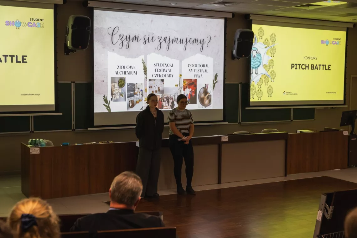 Prezentacja w sali seminaryjnej