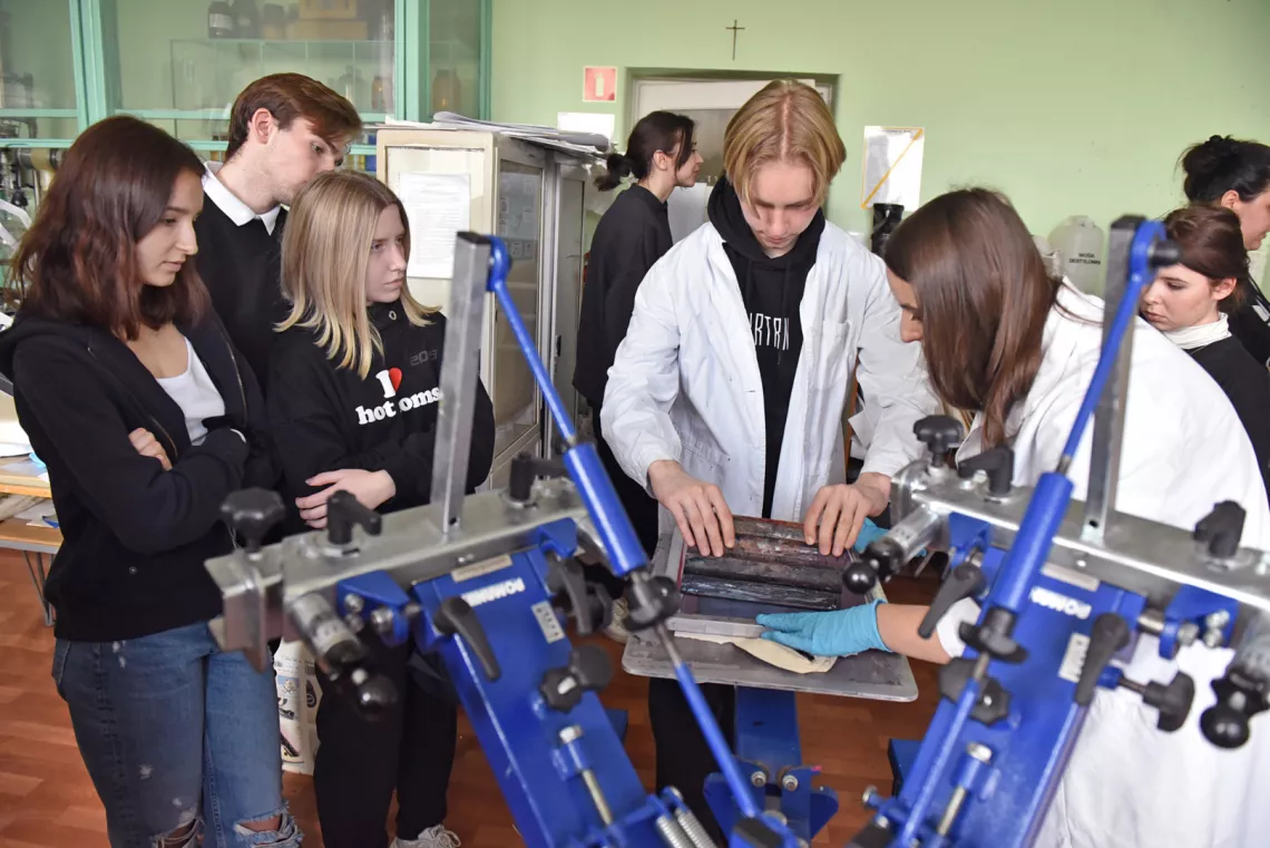 Na jednym z warsztatów w laboratorium uczelni