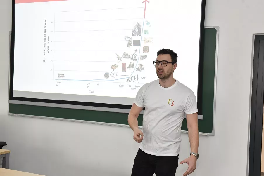 Młodzież wysłuchała wiele ciekawych wykładów