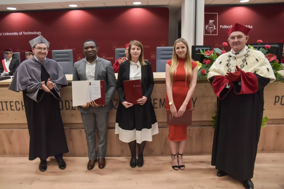 Nagrodzeni doktoranci z ISD