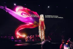 Holograficzny pokaz mody