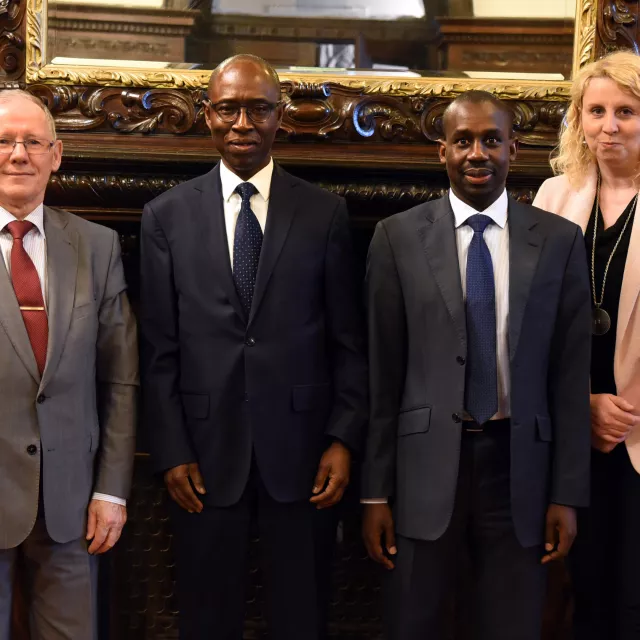 Od lewej: rektor prof. Sławomir Wiak, Ambasador Amadou Dabo, Ambasadorowi Pierwszy Radca  Abdoulaye Gueye i dyrektor CWM dr inż. Dorota Piotrowska